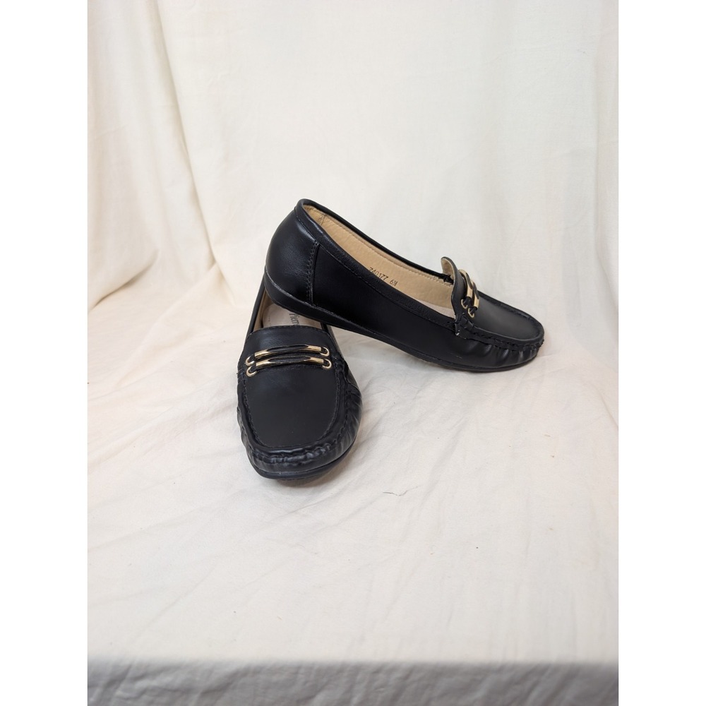 Pierre Dumas Black Flat Loafers 6m Women's Shoe‎ Gold Accent Dress Shoe